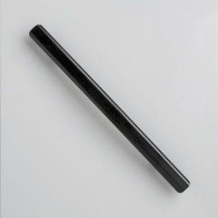 black_handle